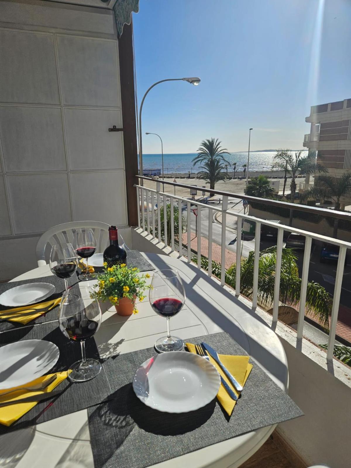 Marina Apartments - Belle Vista سانتا بولا المظهر الخارجي الصورة
